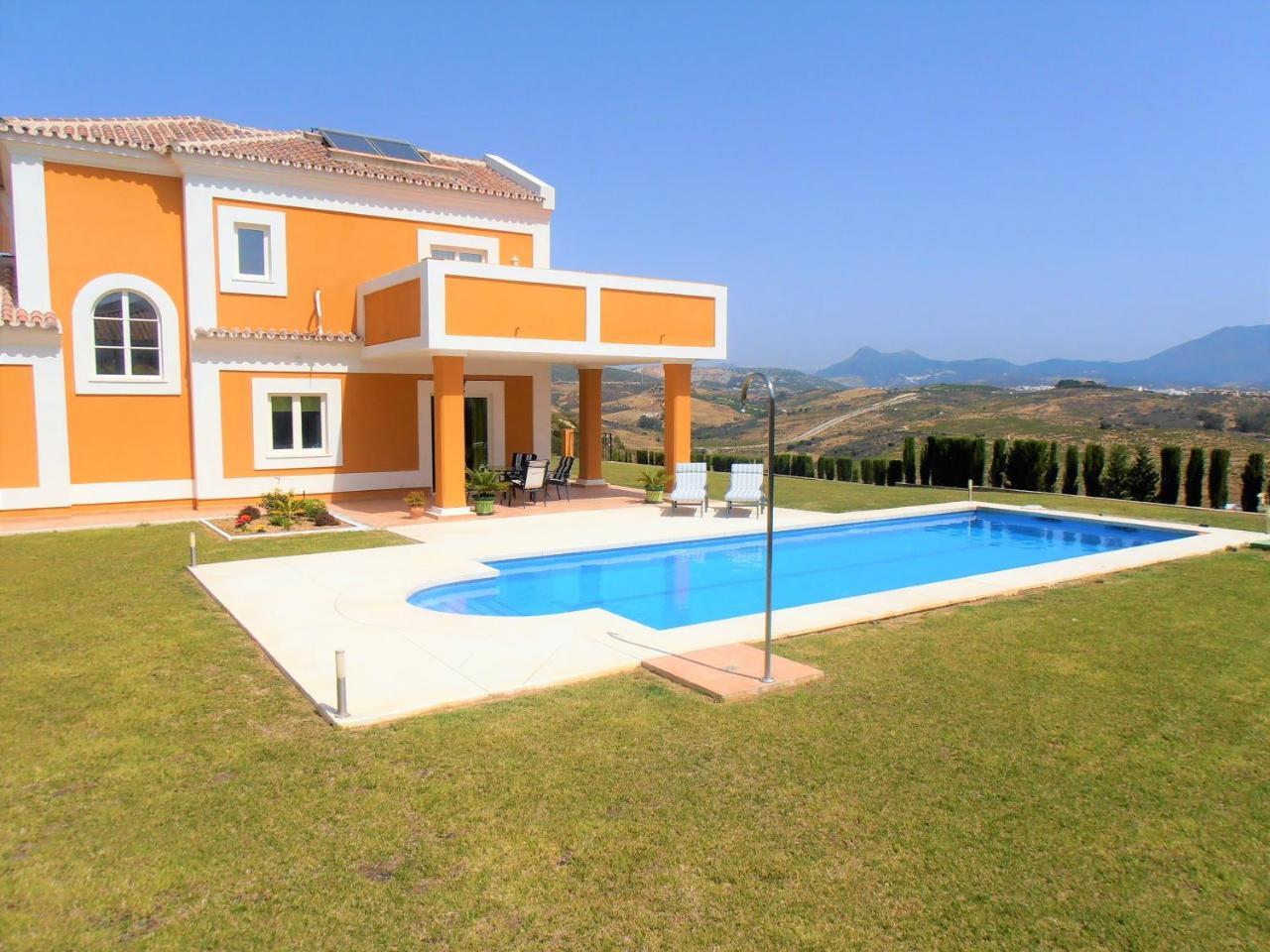Villa Princesa Kristina Castillo de Sabinillas Екстериор снимка